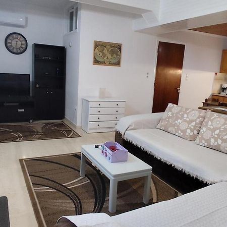 Ευρύχωρο Και Άνετο Διαμέρισμα Στην Ιτέα Joanna'S Apartment Kirra المظهر الخارجي الصورة
